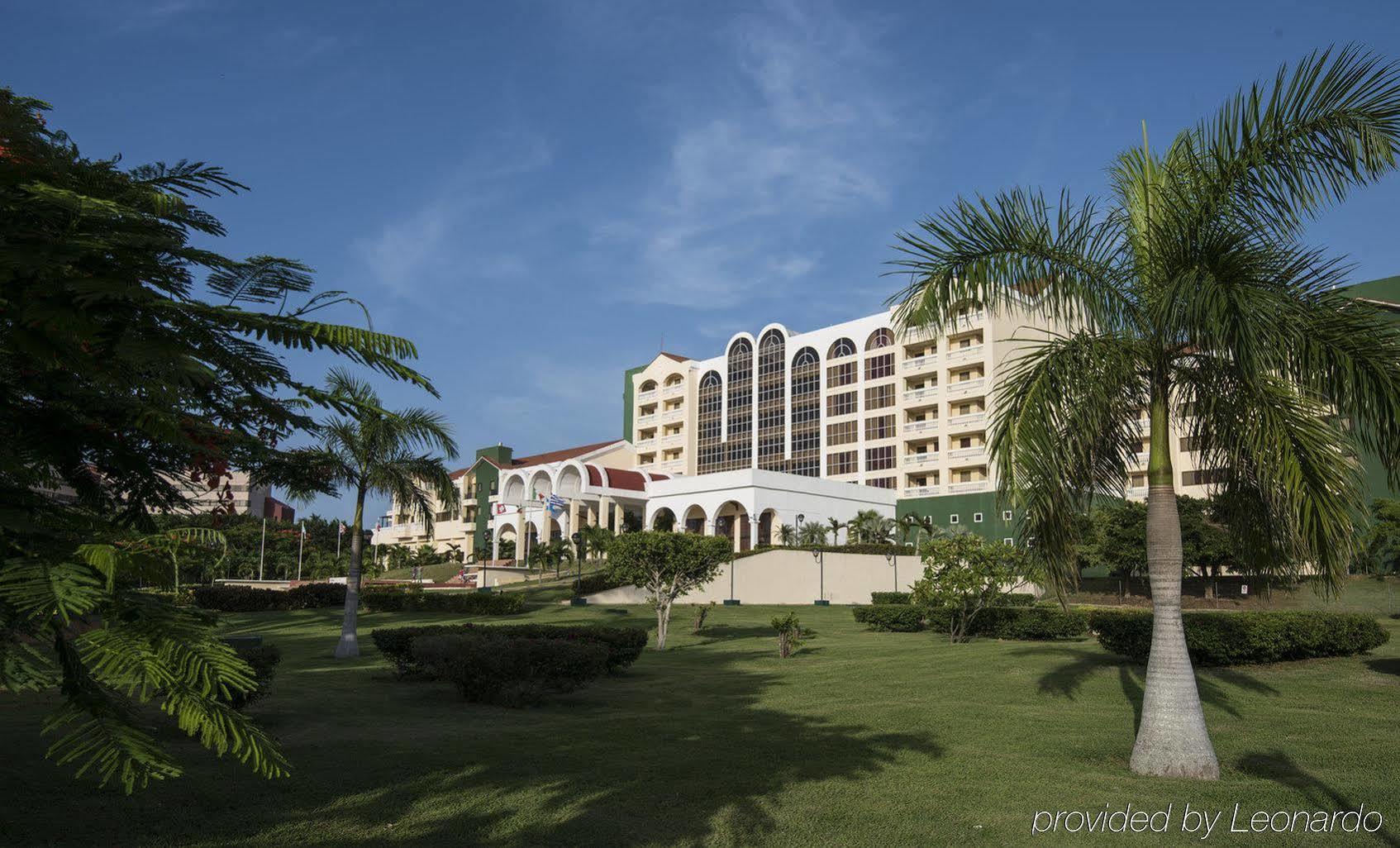 Hôtel Valentin Quinta Avenida Habana à La Havane Extérieur photo